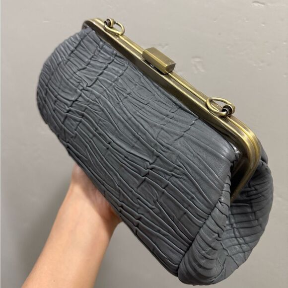 Genuine Lambskin Pleated Texture Handmade Push lock Clutch Bag/ Crossbody - Picture 10 of 13